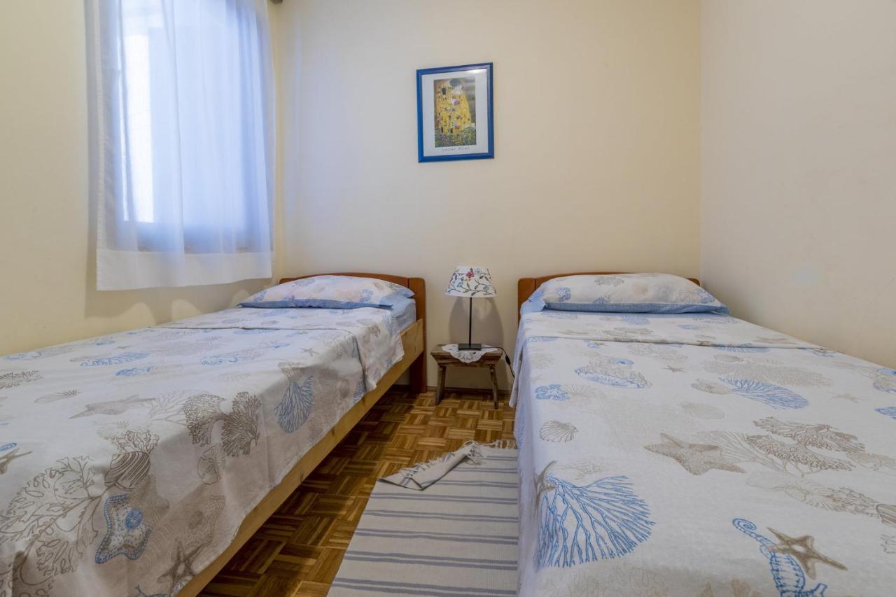 Hrusta Lägenhet Crikvenica Exteriör bild
